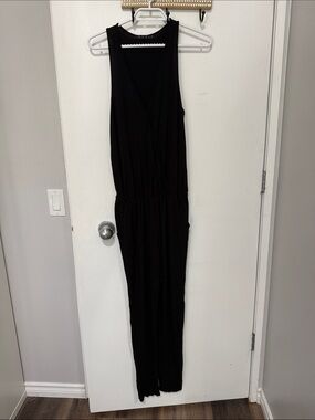 Aggi Black Sleeveless V-Neck Jumpsuit